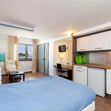 Apartamentos Alazul Lofts โกนิล เด ลาฟรอนเตรา ภายนอก รูปภาพ