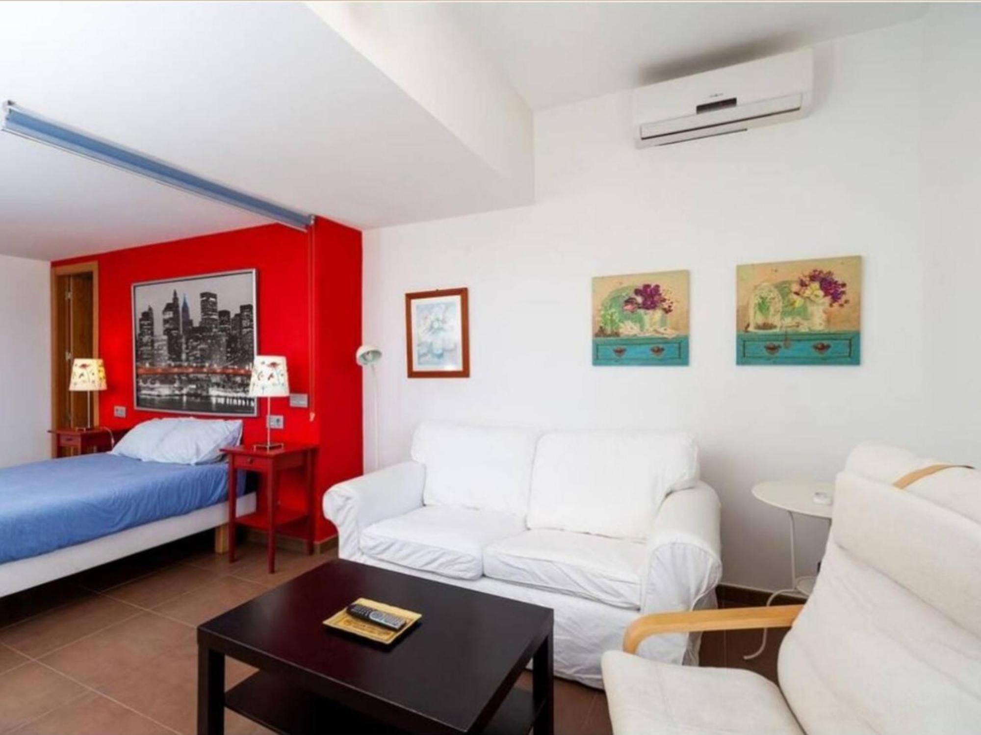 Apartamentos Alazul Lofts โกนิล เด ลาฟรอนเตรา ภายนอก รูปภาพ