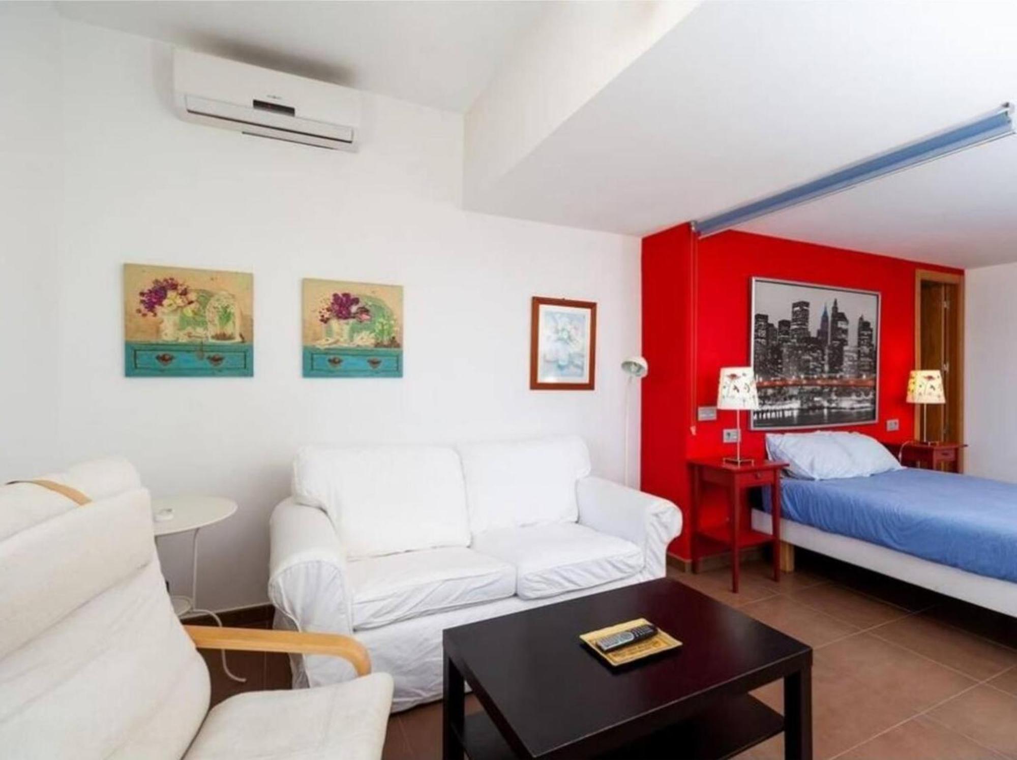 Apartamentos Alazul Lofts โกนิล เด ลาฟรอนเตรา ภายนอก รูปภาพ
